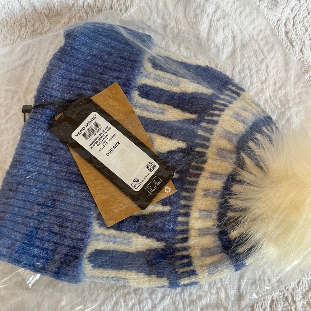 Vero Moda Ladies Blue and White Pom-Pom Hat